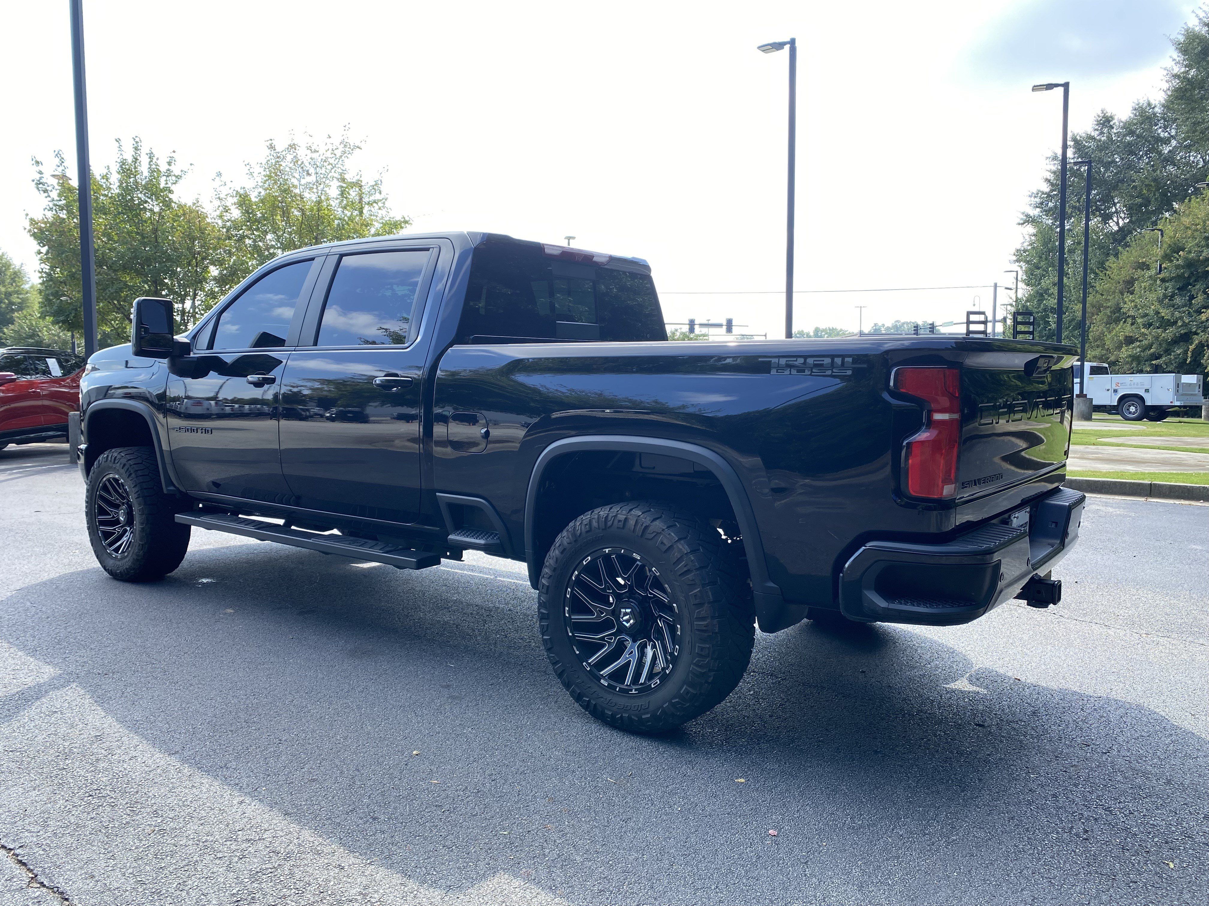 Used 2025 Chevrolet Silverado 2500 LT w/ Trail Boss Package AWD/4WD image 7
