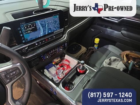 Used 2025 Chevrolet Silverado 3500 LTZ w/ LTZ Convenience Package AWD/4WD image 11