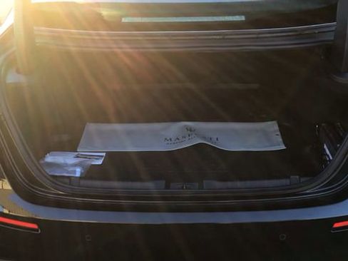 Used 2021 Maserati Ghibli S image 9