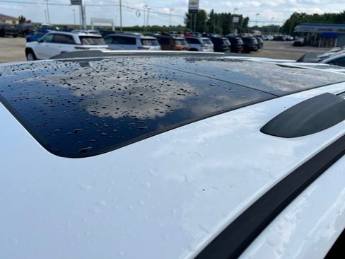 Used 2020 Jeep Grand Cherokee Limited w/ Luxury Group II AWD/4WD image 27