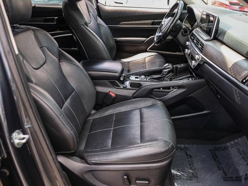 Used 2021 Kia Telluride EX w/ EX Premium Package FWD image 8