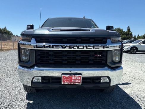 Used 2020 Chevrolet Silverado 2500 LT w/ Convenience Package AWD/4WD image 11