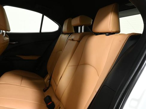 Used 2023 Lexus UX 250h AWD w/ Accessory Package (Z2) image 5