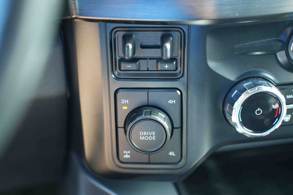 Used 2024 Ford F350 Lariat w/ Chrome Package AWD/4WD image 37
