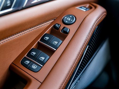 New 2026 BMW X7 M60i image 19