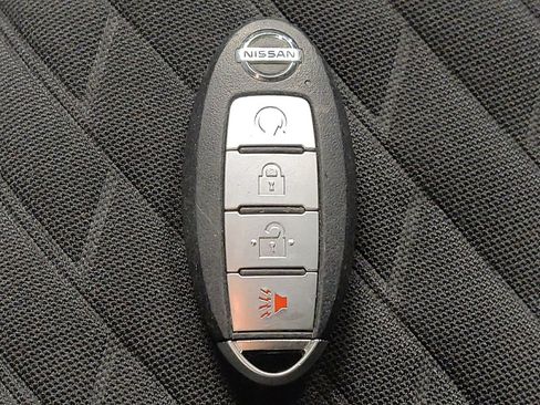 Used 2021 Nissan Kicks SV FWD image 32