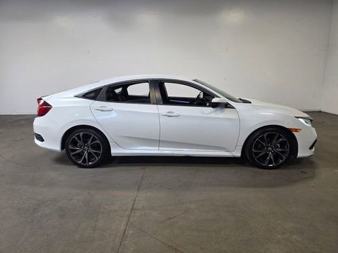 Used 2020 Honda Civic Sport image 2