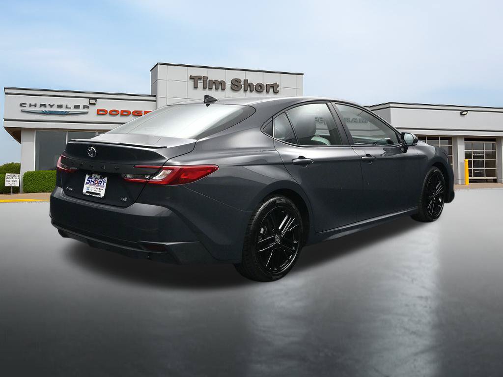 Used 2025 Toyota Camry SE FWD image 5