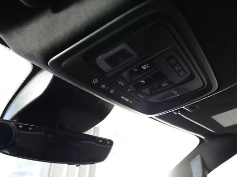 Used 2025 GMC Sierra 2500 AT4X AWD/4WD image 37