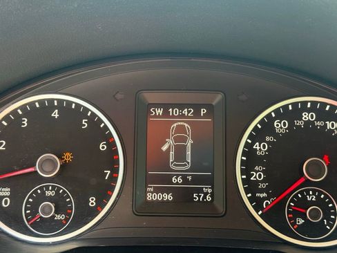 Used 2017 Volkswagen Tiguan SEL image 10