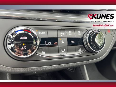 New 2026 Buick Envista Sport Touring w/ Convenience I Package FWD image 28