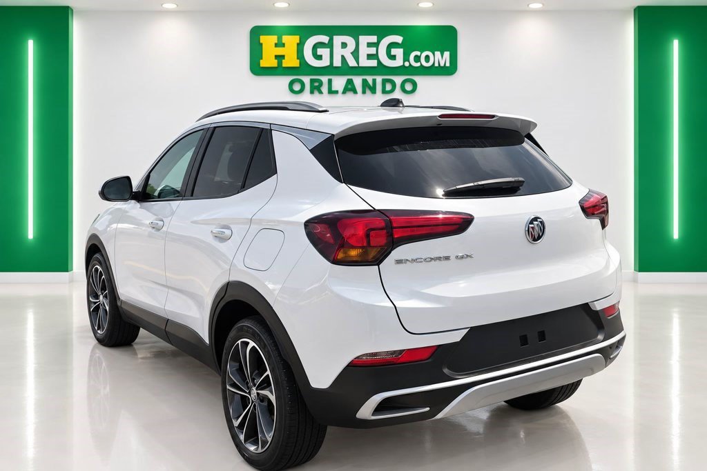 Used 2022 Buick Encore GX Select FWD image 2