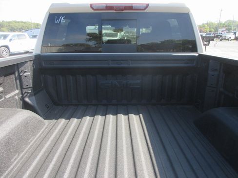 New 2026 GMC Sierra 1500 AT4 w/ AT4 Premium Package image 7