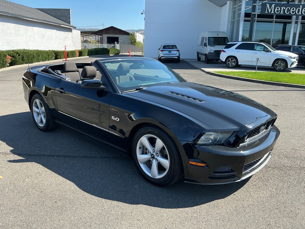 Used 2013 Ford Mustang GT RWD image 26