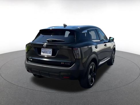 Used 2026 Nissan Kicks SR AWD/4WD image 14