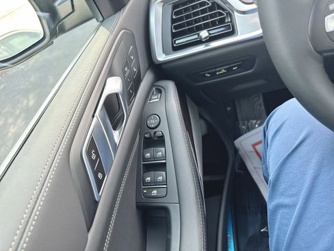 New 2026 BMW X5 xDrive40i AWD/4WD image 9