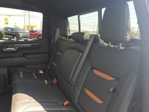 Certified 2024 GMC Sierra 1500 AT4 w/ Technology Package AWD/4WD image 14