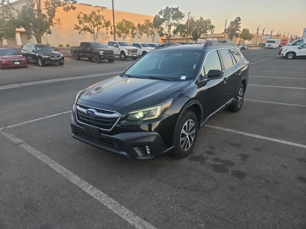 Used 2022 Subaru Outback Premium AWD/4WD image 1