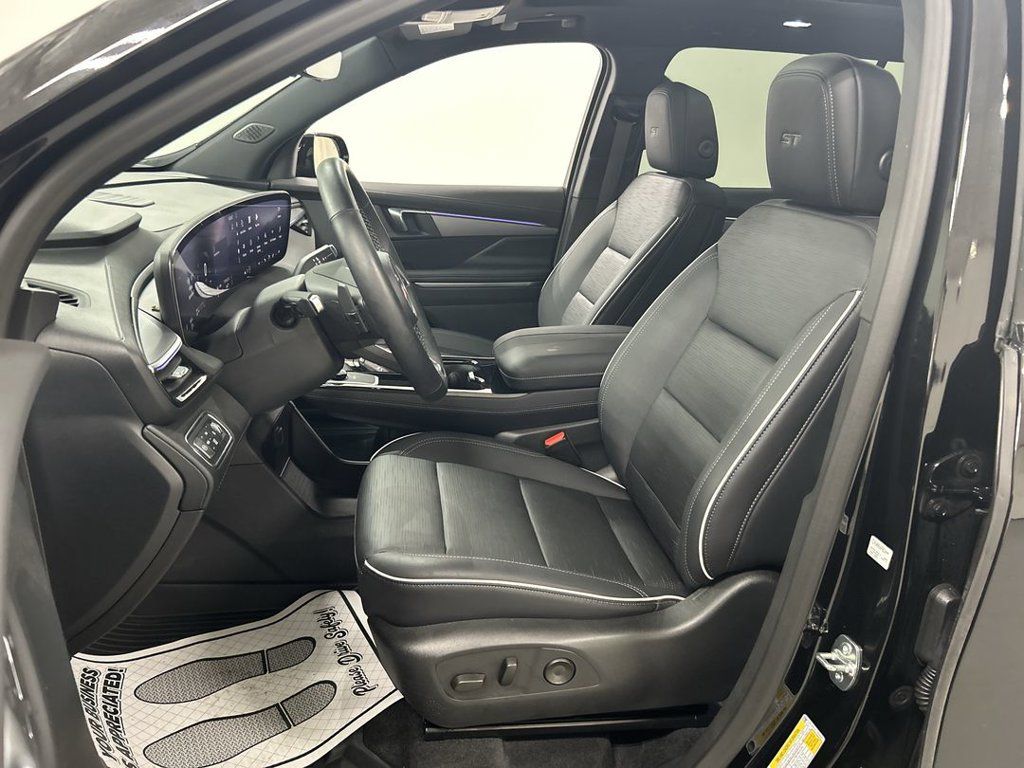 Certified 2026 Buick Enclave Sport Touring w/ Power Package AWD/4WD image 9