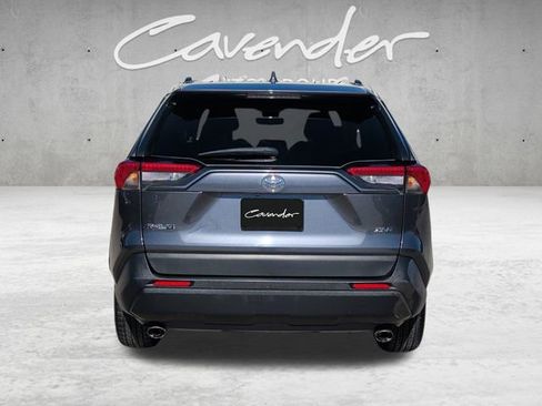 Used 2020 Toyota RAV4 XLE Premium image 15