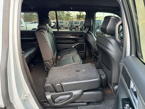 Used 2022 Jeep Wagoneer Series II w/ Premium Group I RWD image 21