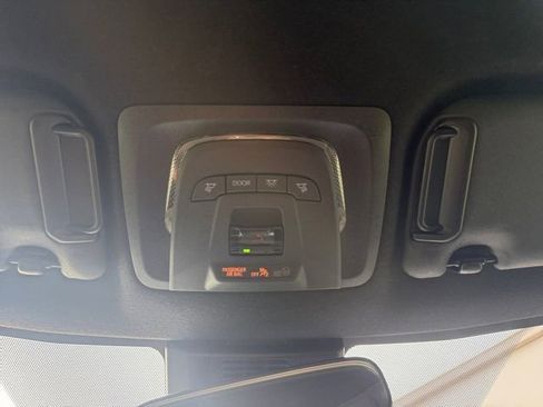 Used 2026 Toyota Corolla SE image 7