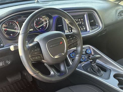Used 2022 Dodge Challenger GT RWD image 2