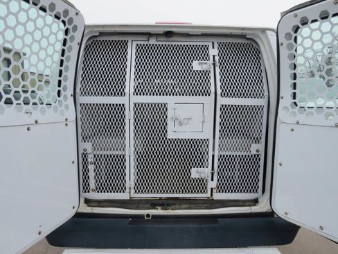 Used 2012 Ford E-350 and Econoline 350 Extended Super Duty w/ PWR Group RWD image 25