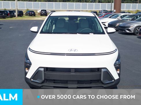 Used 2026 Hyundai Kona SE image 3