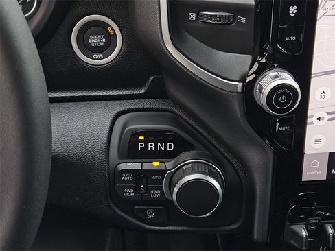 New 2026 RAM 1500 4x4 Crew Cab image 20