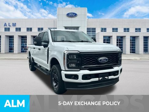 Used 2024 Ford F250 XL w/ STX Appearance Package AWD/4WD image 3