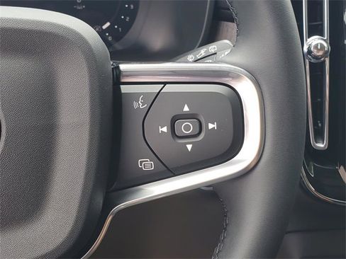 New 2026 Volvo XC40 B5 Ultra w/ Climate Package image 19