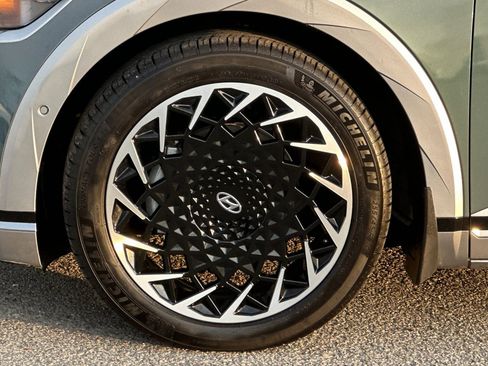 Certified 2024 Hyundai Ioniq 5 Limited image 32