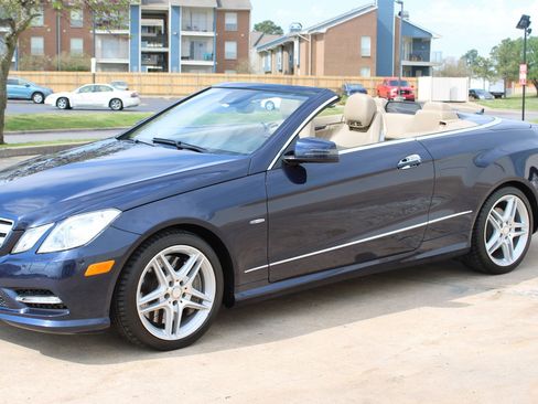 Used 2012 Mercedes-Benz E 550 Cabriolet image 15