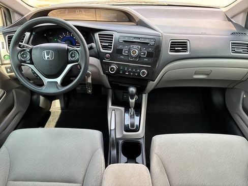 Used 2013 Honda Civic LX image 9