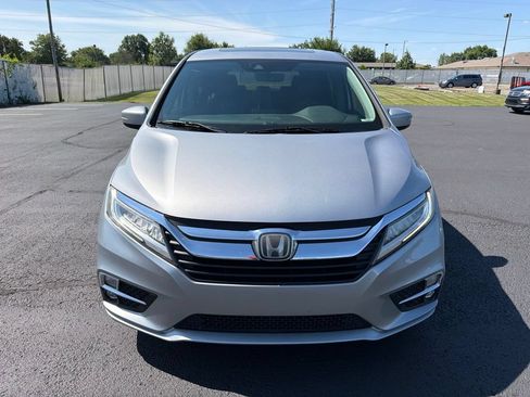 Used 2018 Honda Odyssey Elite image 2