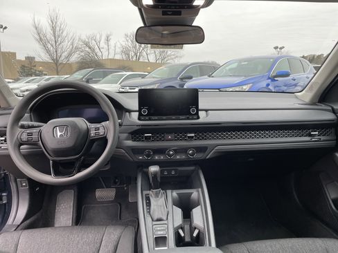 Certified 2025 Honda Accord SE image 16