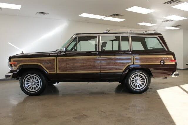 Used 1989 Jeep Grand Wagoneer AWD/4WD image 2