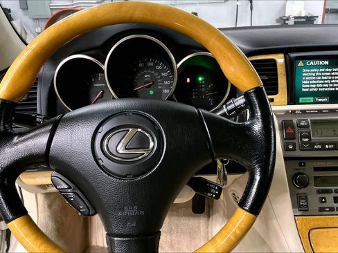 Used 2005 Lexus SC 430 Convertible image 8