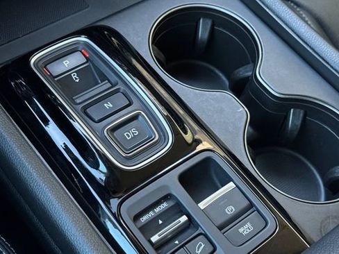 Certified 2025 Honda Pilot EX-L image 27