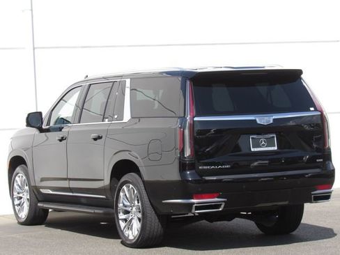 Used 2021 Cadillac Escalade ESV Premium Luxury w/ LPO, Radiant Package AWD/4WD image 5