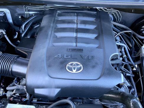 Used 2016 Toyota Tundra SR5 image 31