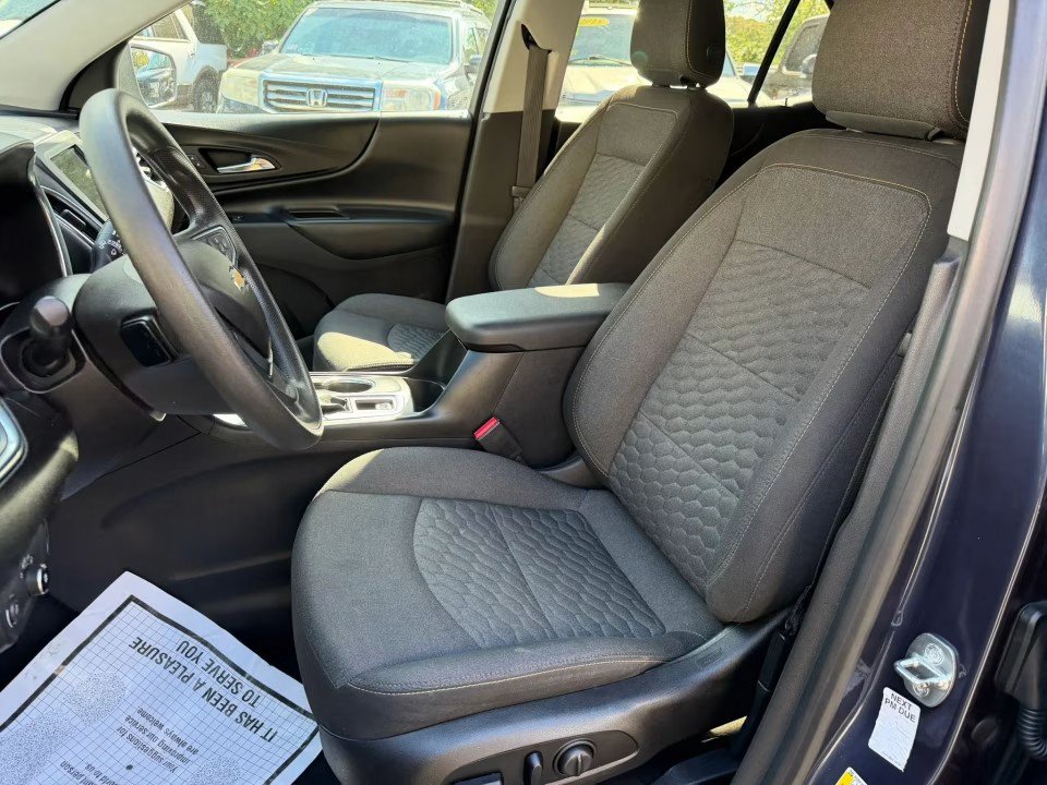 Used 2019 Chevrolet Equinox LT FWD image 11