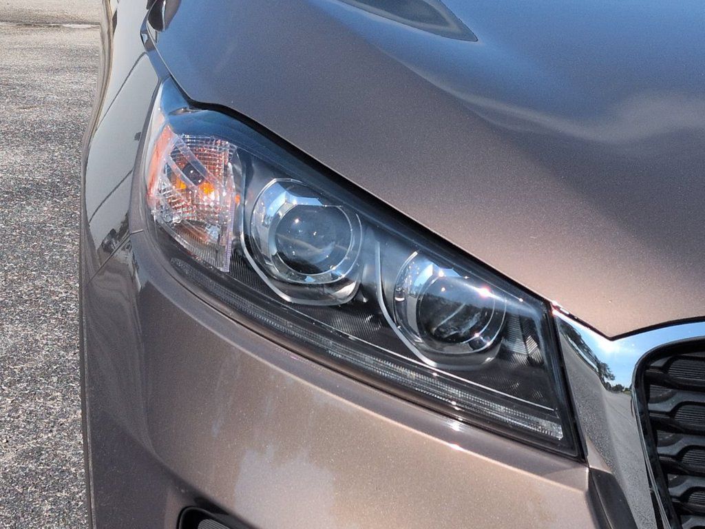 Used 2020 Kia Sorento LX AWD/4WD image 10