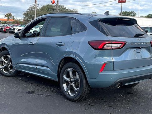 Used 2023 Ford Escape ST-Line w/ Tech Pack #1 AWD/4WD image 6
