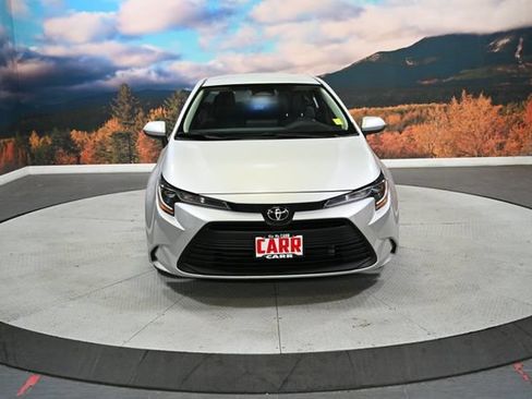 Used 2023 Toyota Corolla LE w/ Carpet Mat Package (TMS) FWD image 3
