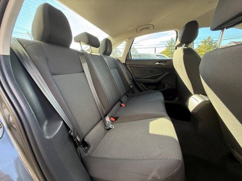 Used 2019 Volkswagen Jetta SE FWD image 29