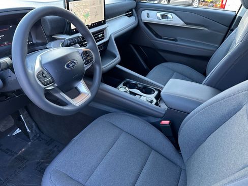 New 2026 Ford Explorer Active image 9