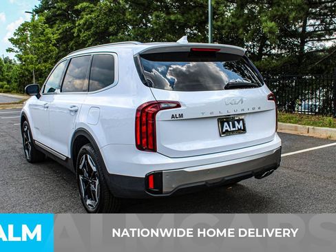 Used 2025 Kia Telluride S FWD image 4