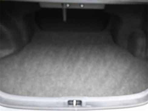 Used 2016 Toyota Camry XLE image 12